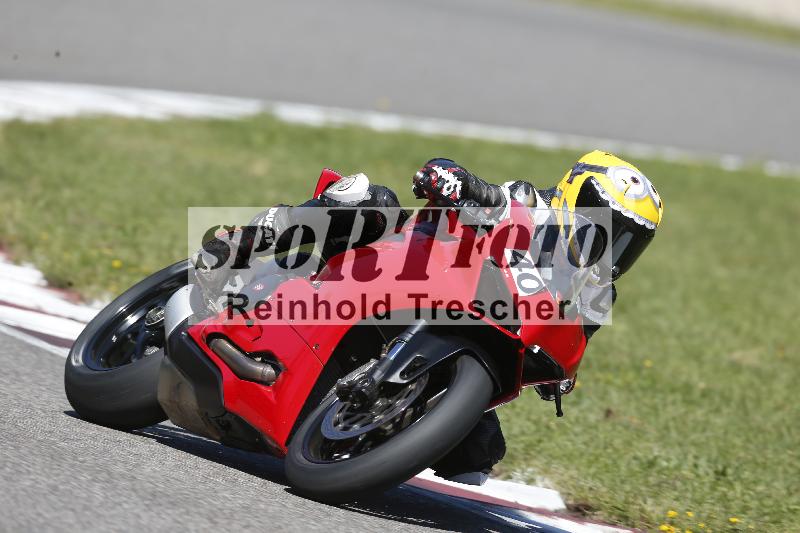 Archiv-2025/48 25.08.2025 Cornu Master School ADR/rot-rouge/40